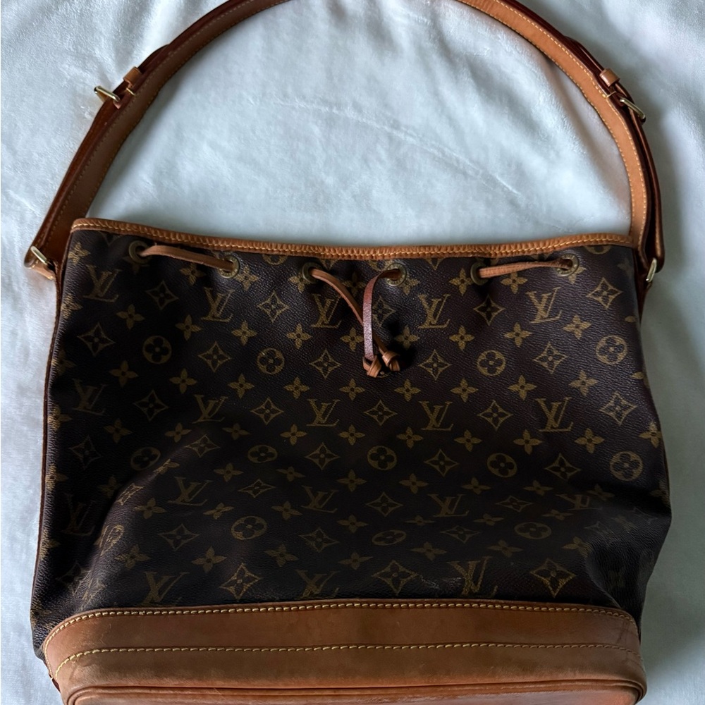 (GUC) Louis Vuitton Noe GM Monogram Bag SP0968 (with FREE LV 6-key holder!)
